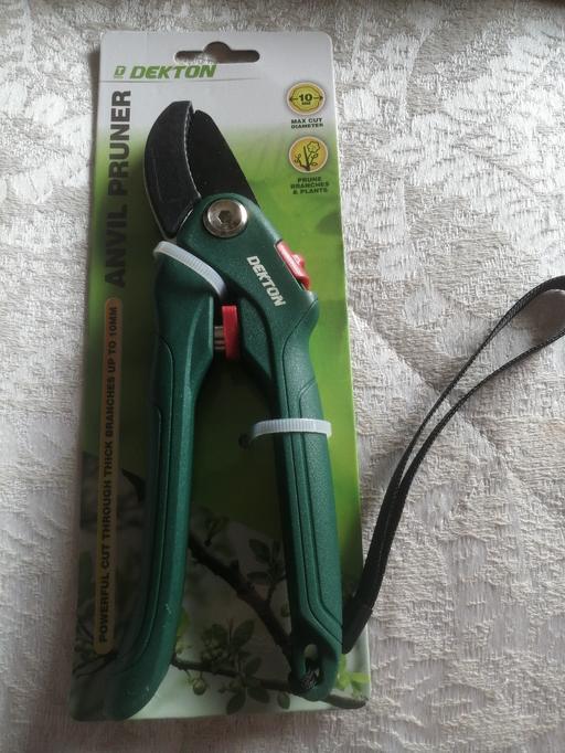 Buy & Sell Heath Town Wolverhampton - Photos for New Anvil pruner