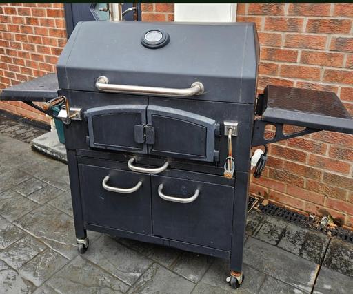Buy & Sell Doncaster South Yorkshire - Photos for barbecue not in bad condition 