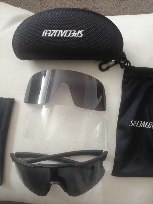 Buy & Sell Heath Town Wolverhampton - Photos for New Specialized cycling glasses