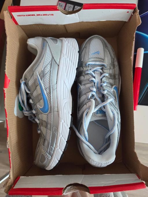 Buy & Sell - Photos for p6000 trainers size 4.5