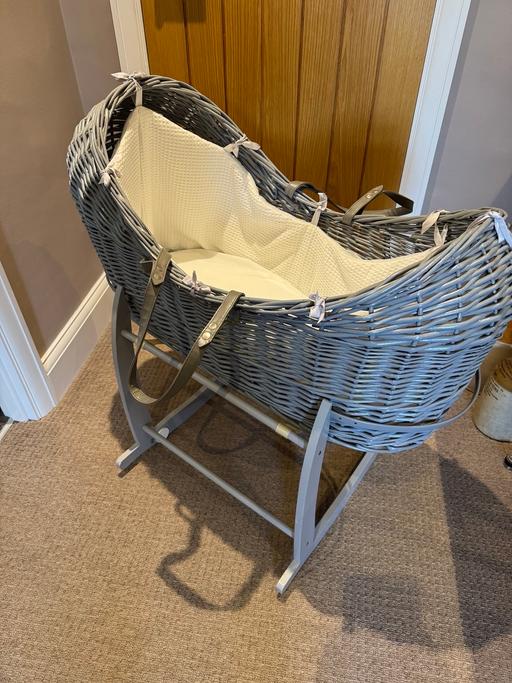 Buy & Sell New Eltham South East London - Photos for Beautiful grey Moses basket & rocking stand