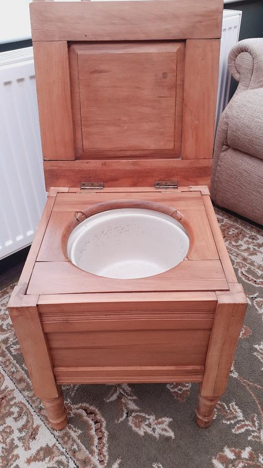 Buy & Sell Sundon Luton - Photos for Vintage Pine Comode Display Item(LU33BY)