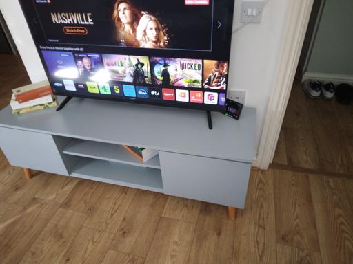Buy & Sell Stratton Swindon - Photos for TV table