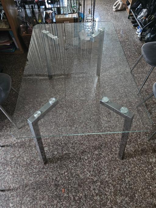 Buy & Sell Wembley Brent - Photos for Glass Dining Table (Wembley London)