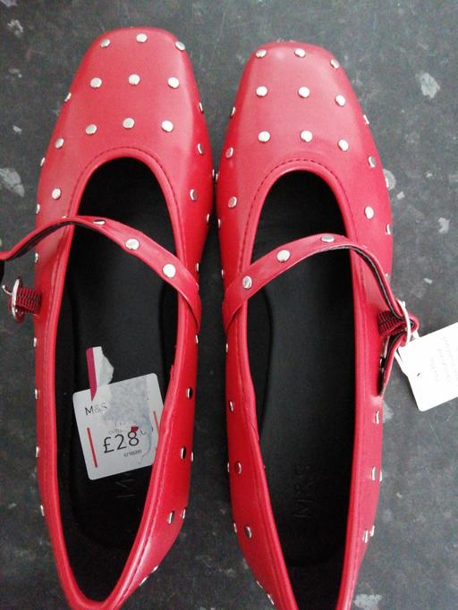 Buy & Sell Wednesfield Wolverhampton - Photos for ladies size *4*