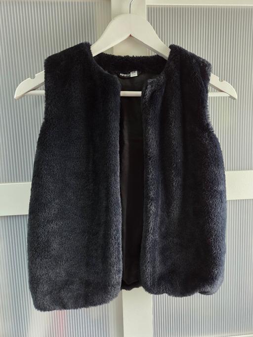 Buy & Sell Weston Point Halton - Photos for Age 8-9 PEP&CO black fluffy gilet
