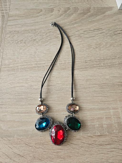 Buy & Sell Newton Doncaster - Photos for Jewel style necklace..like new