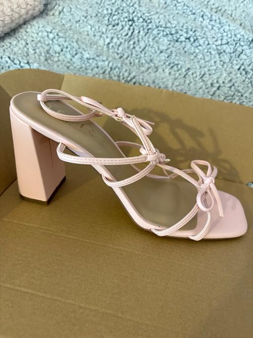Buy & Sell Hextable Sevenoaks - Photos for Pink heels