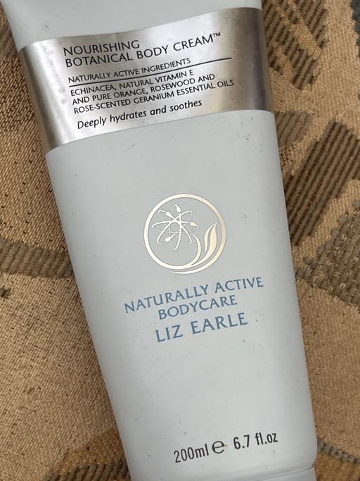 Buy & Sell Rottingdean Brighton - Photos for Liz Earle body cream 200ml new