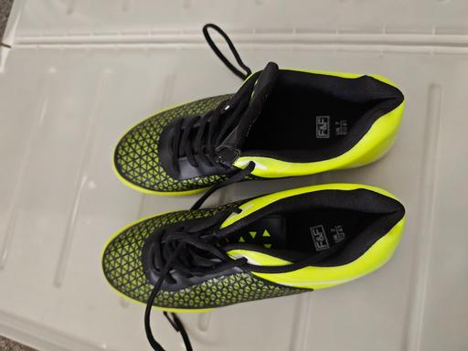 Buy & Sell Belvedere Bexley - Photos for astro turf trainers size 7