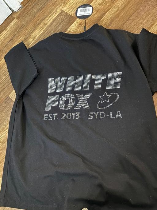 Buy & Sell Wallbrook Dudley - Photos for White fox tee always shining