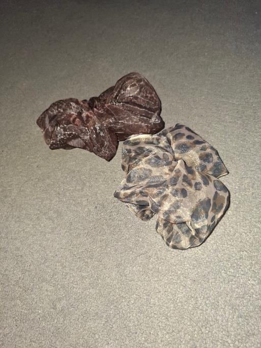 Buy & Sell Dodworth Barnsley - Photos for 2 bobbles