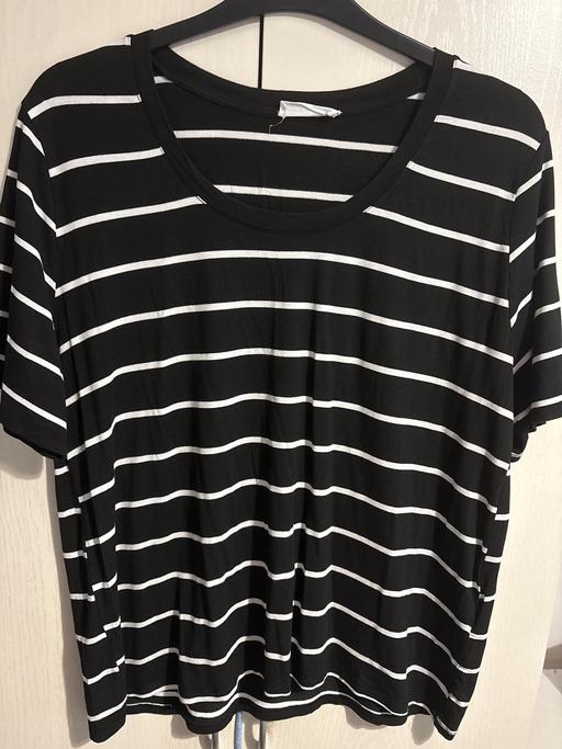 Buy & Sell Woodsetton Dudley - Photos for Ladies top