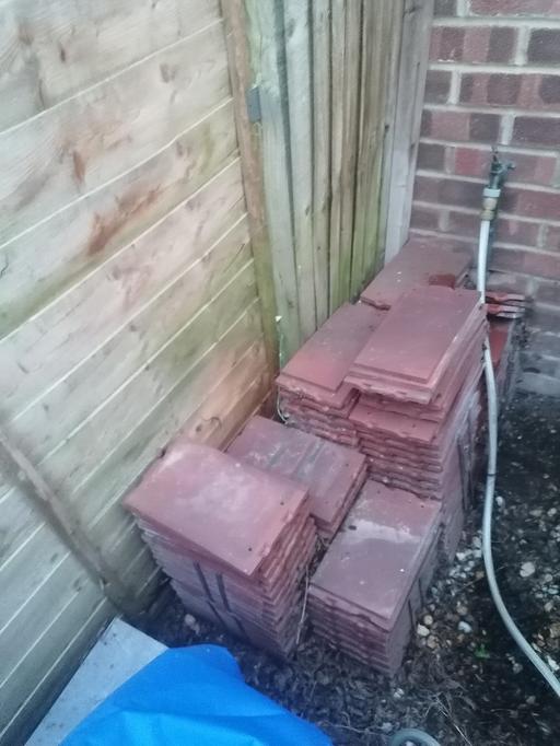 Buy & Sell Wealdstone Harrow - Photos for Roof tiles