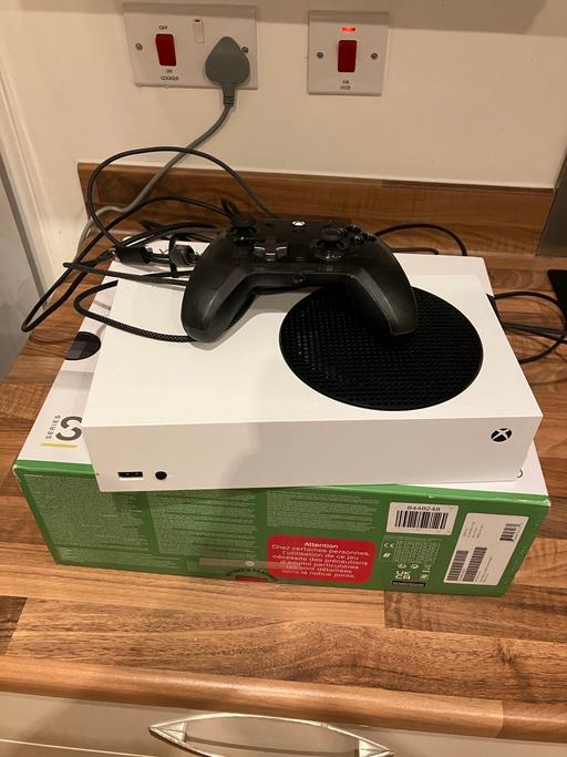 Buy & Sell Kirkby Knowsley - Photos for Xbox series s 512 with Hall effect controller