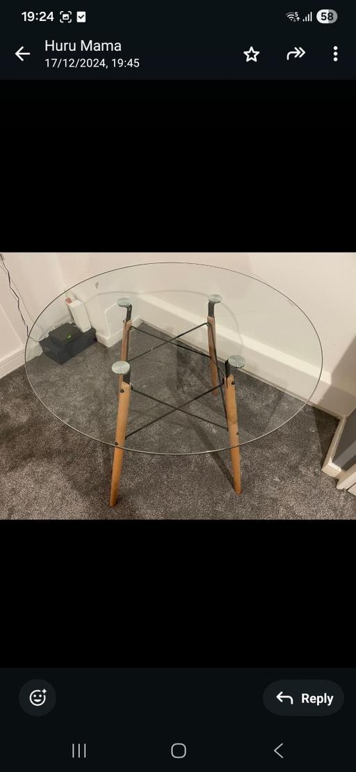 Buy & Sell Bow East London - Photos for Round Glass Dining Table