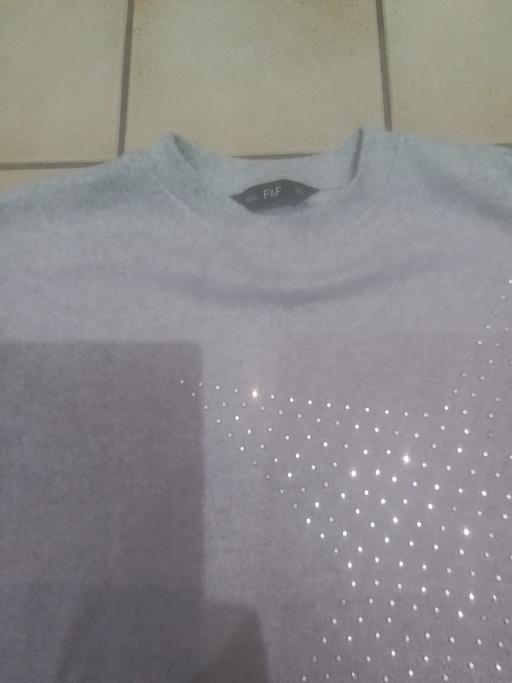 Buy & Sell Streetly Walsall - Photos for LADIES GREY JUMPER WITH SPARKLE