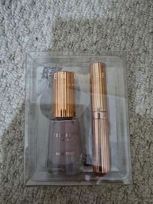 Buy & Sell Gatley Stockport - Photos for Ted Baker