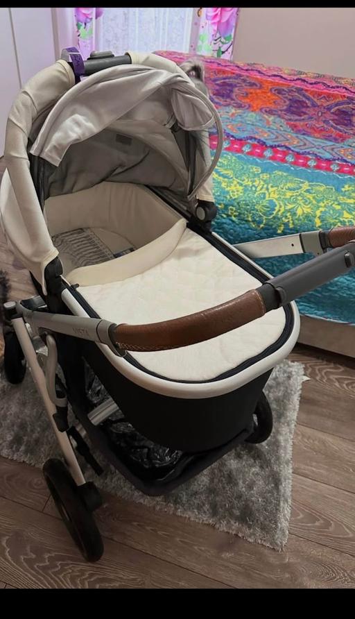 Buy & Sell Larling Breckland - Photos for UPPAbaby Vista V2 Pushchair and Carrycot
