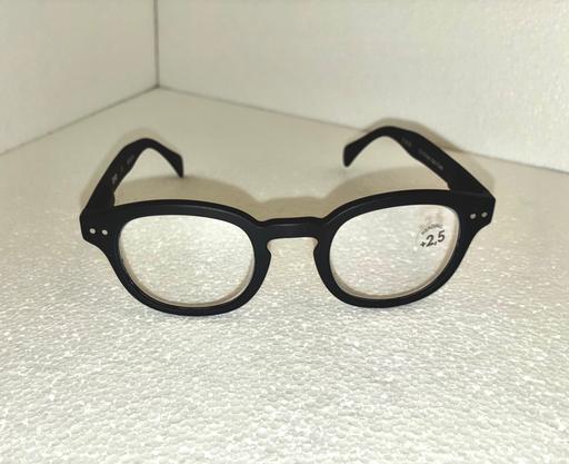 Buy & Sell Pentonville North London - Photos for IZIPIZI black Reading Glasses
