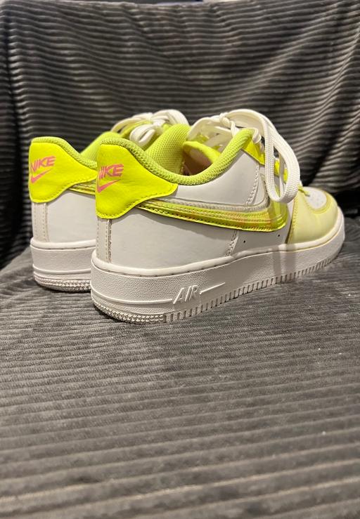 Buy & Sell Henbury Bristol - Photos for Nike air neon yellow