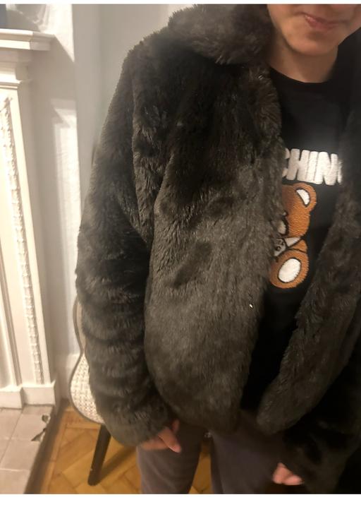 Buy & Sell Belgrave Walk Station Merton - Photos for Fur coat