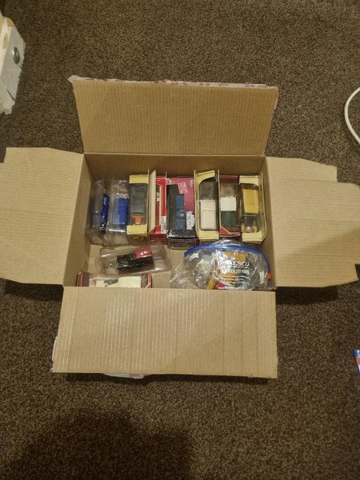 courses Pitsea Basildon - Photos for Box Of Various Collectors Cars Various Condit