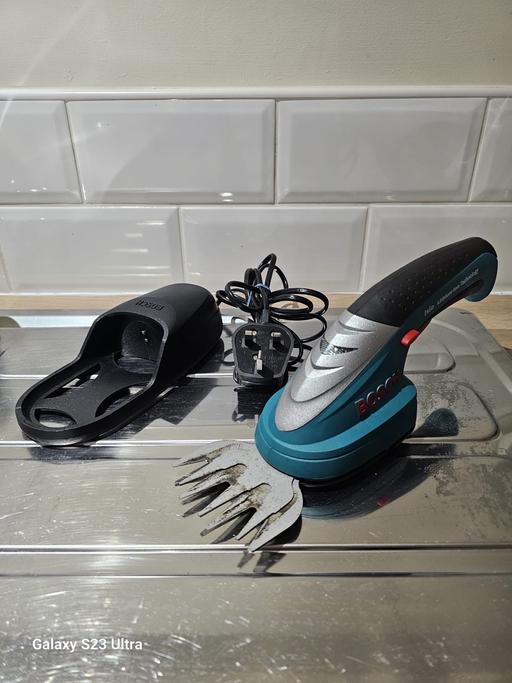 Buy & Sell Madeley Telford and Wrekin - Photos for BOSCH Cordless Edging Shears USED