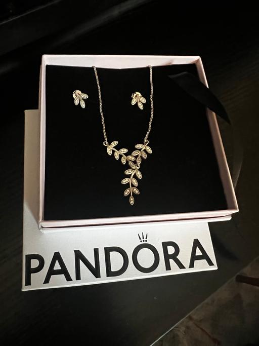 Buy & Sell Harlesden North West London - Photos for Pandora set necklace earings
