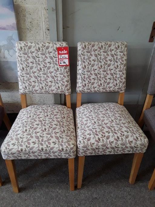 Buy & Sell Saint Pauls Trading Estate Tameside - Photos for 2 oak patterned fabric dining chairs £36 PAIR