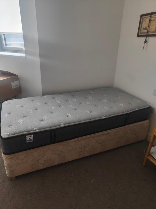 Buy & Sell Walworth South East London - Photos for Single divan bed