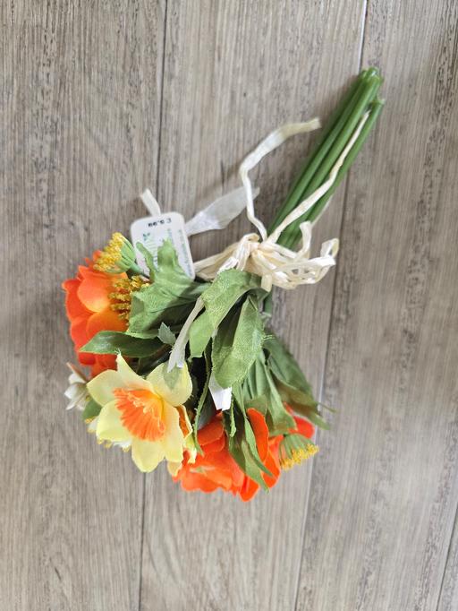 Buy & Sell Rowley Regis Sandwell - Photos for Floral Silk bouquet 💐 bnwt