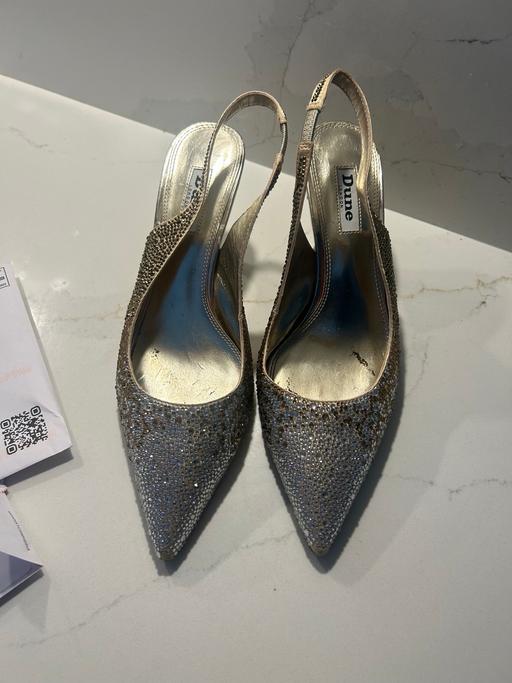 Buy & Sell Belgrave Walk Station Merton - Photos for Dune shoe