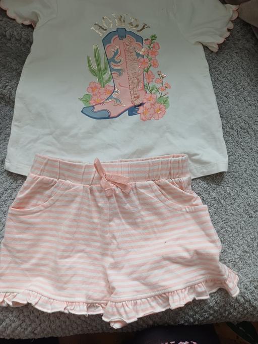 Buy & Sell Wickersley Rotherham - Photos for issac mizrahi shorts set