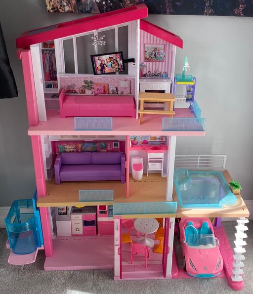 Buy & Sell Millbank Central London - Photos for Barbie house