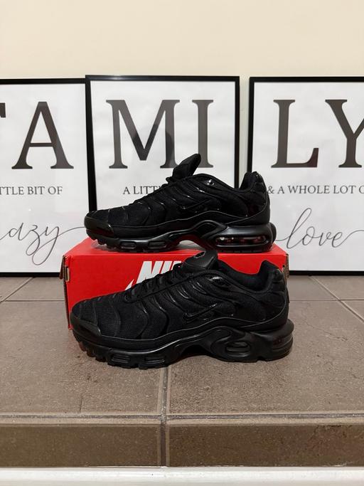 Buy & Sell Latchford Warrington - Photos for Nike air