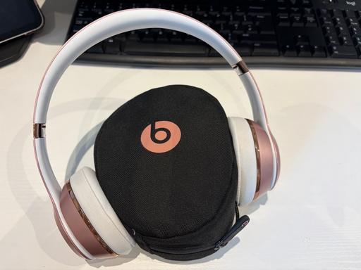 Buy & Sell Catshill Bromsgrove - Photos for Rose Gold Beats