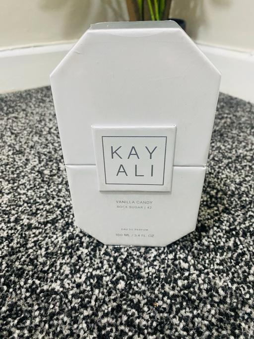 Buy & Sell Bolton Bolton - Photos for Kayali vanilla candy rock sugar 42 100ml