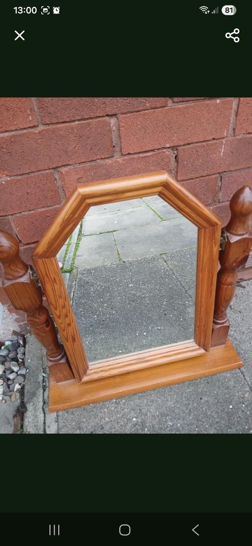 Buy & Sell Wedges Mills South Staffordshire - Photos for MIRROR..SWIVELS..IDEAL PAINT TO SUIT