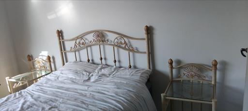 Buy & Sell Mansfield Woodhouse Mansfield - Photos for double headboard and 2 cabinets