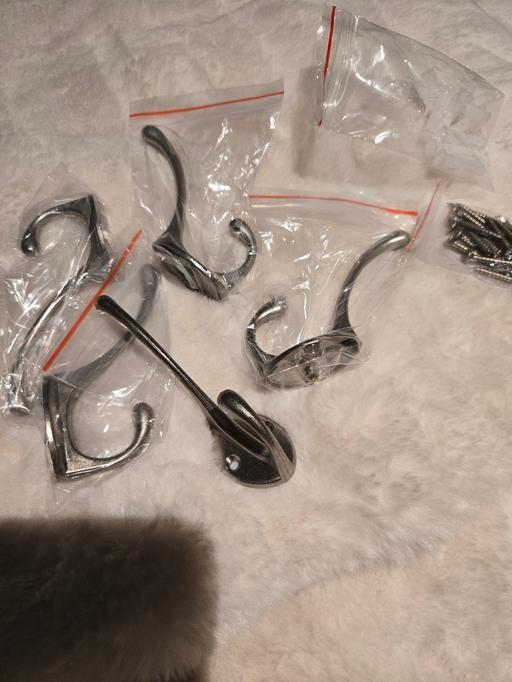 Buy & Sell Upper Holloway North London - Photos for x5 coat hooks