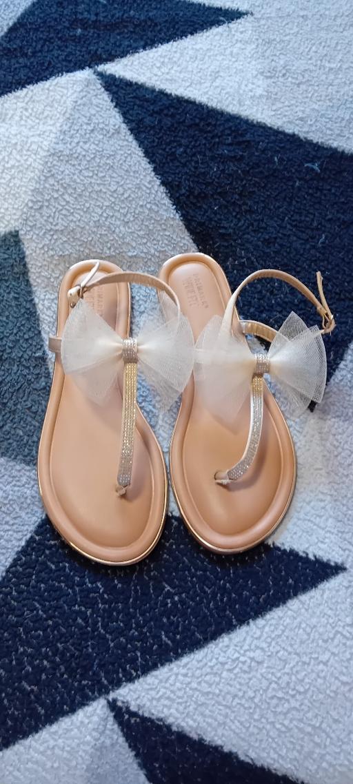 Buy & Sell Bilston Wolverhampton - Photos for women's sandles