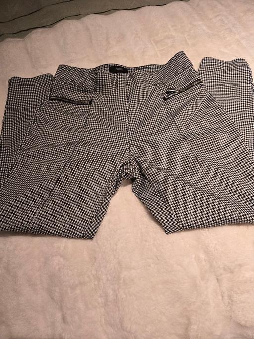 Buy & Sell Gospel Oak North West London - Photos for trousers