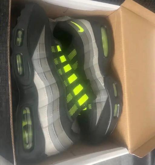 Buy & Sell Northfleet Gravesham - Photos for Nike trainers