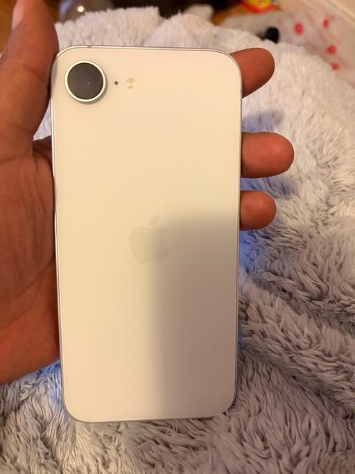 Buy & Sell Northwood Hillingdon - Photos for I phone 16e 128gb unlocked