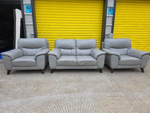 Buy & Sell Birmingham New Street Birmingham - Photos for scs grey leather 2x1x1 sofas