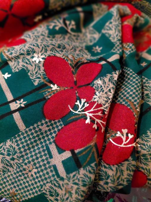 Buy & Sell Bermondsey South East London - Photos for New floral design red Golden Green material