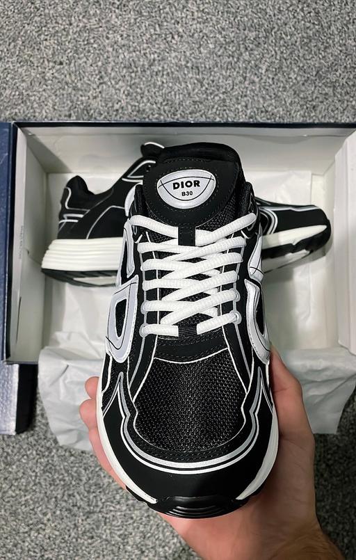 Buy & Sell East Ham East London - Photos for Dior B30