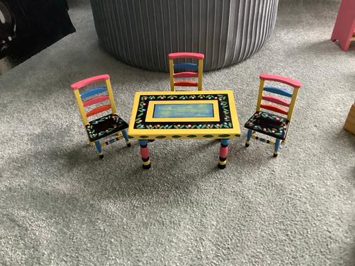 Buy & Sell Middleton Lancaster - Photos for Vintage 1999 dolls table & chairs