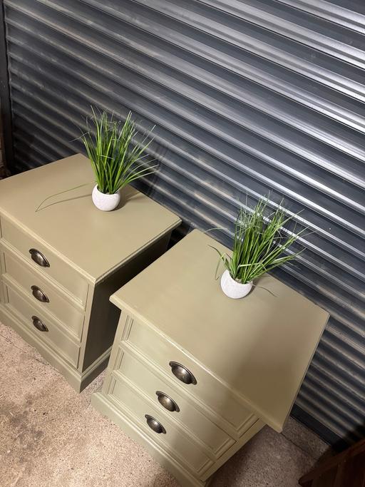 Buy & Sell Hoobrook Wyre Forest - Photos for Solid pine bedside tables